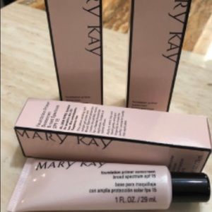Mary Kay Foundation Primer with SPF